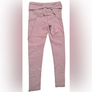 MonoB lilac purple tie front pocket leggings size small NWT
